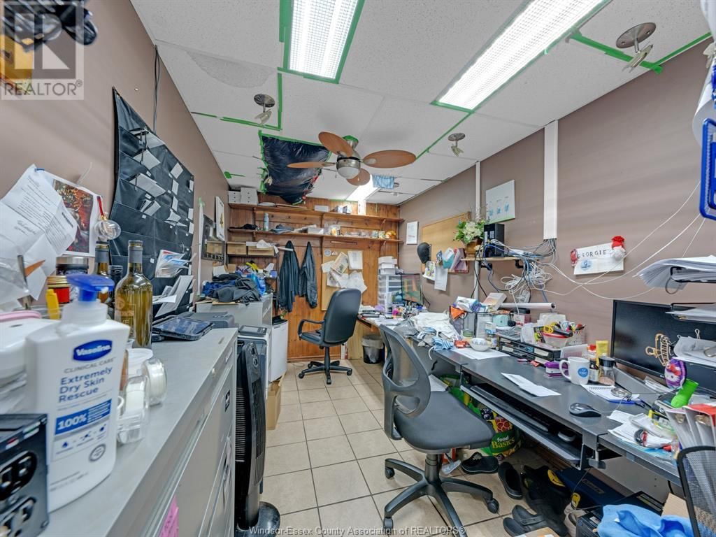 307 QUEEN STREET Image 17