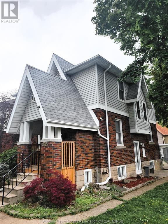192 SHEPHERD STREET EAST Image 2
