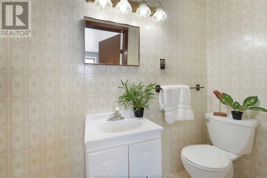 4825 LAKESHORE ROAD 303 Image 28