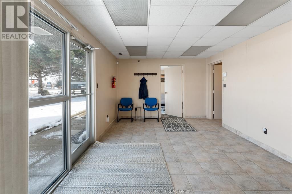 1 - 2785 KEW DRIVE Image 11