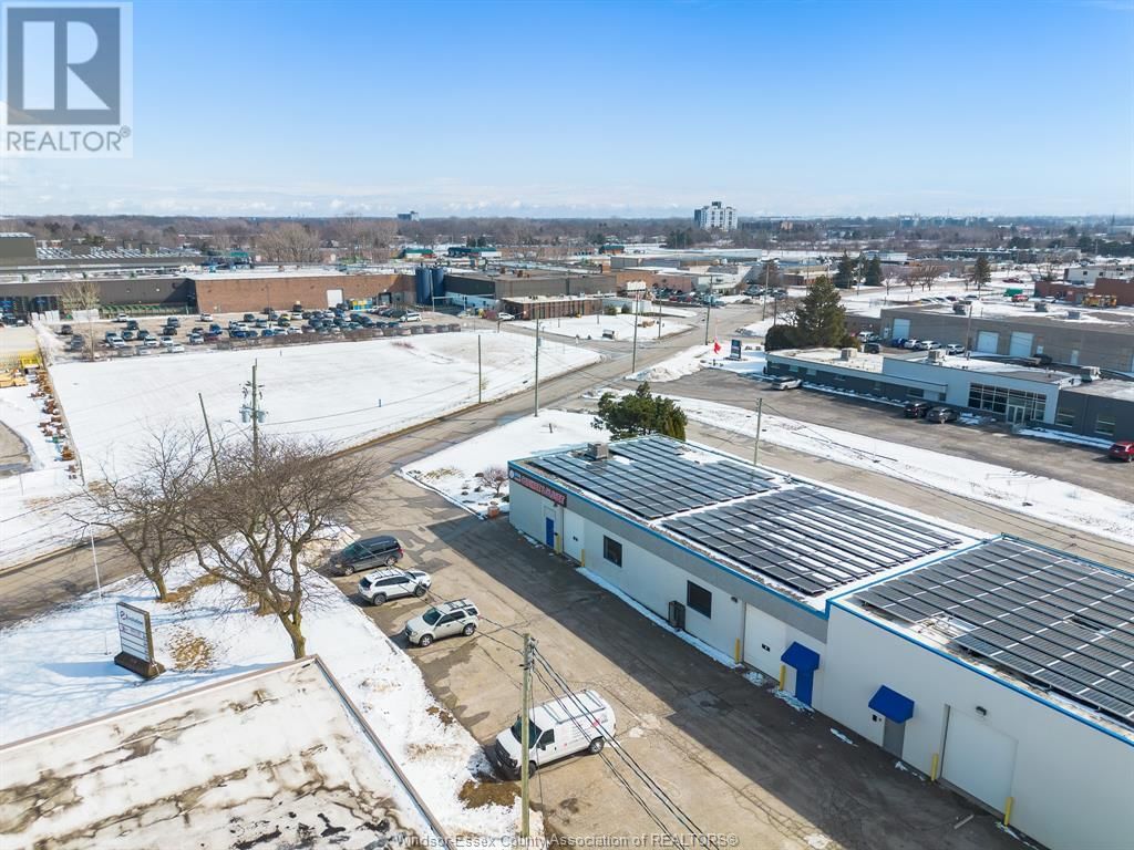1 - 2785 KEW DRIVE Image 27