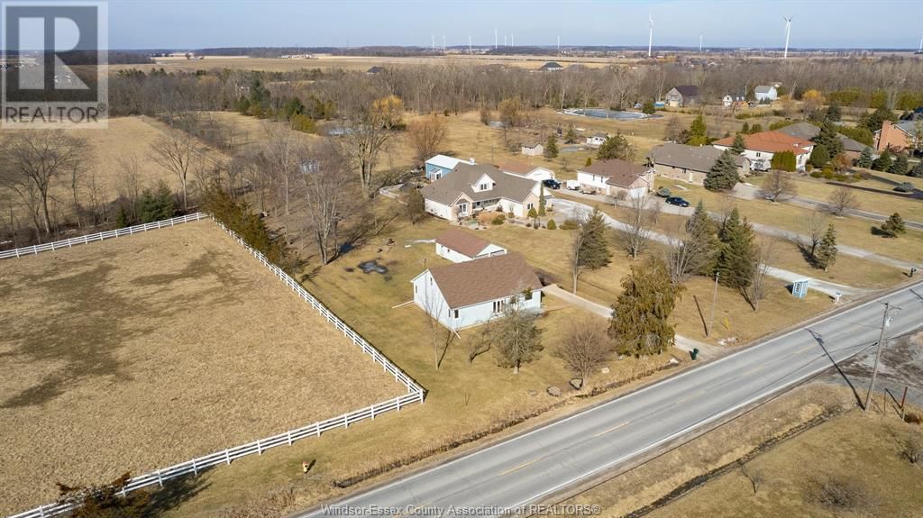 2121 Country Road 27 Image 9