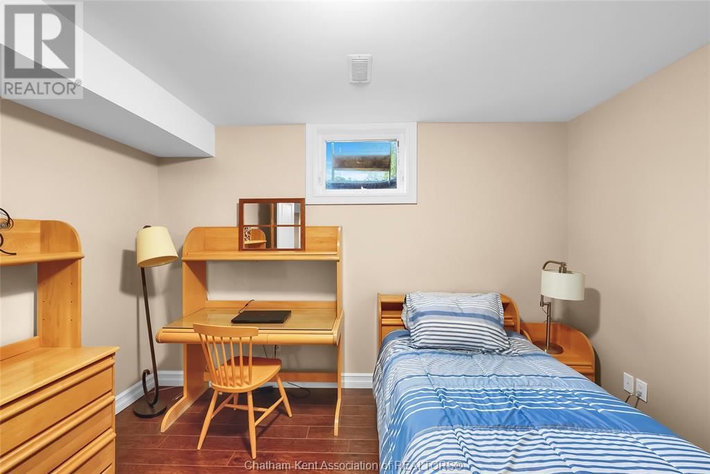 484 TWEEDSMUIR AVENUE WEST Image 39