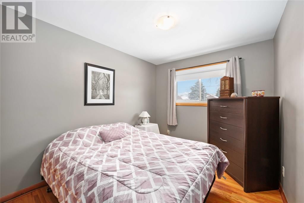 1231 EXMOUTH STREET Image 20