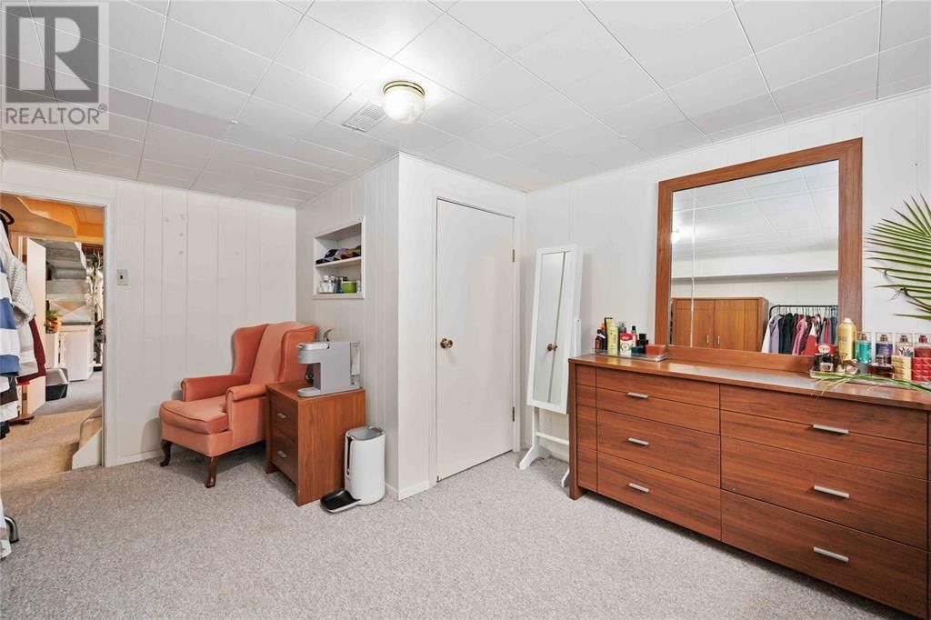 1231 EXMOUTH STREET Image 30