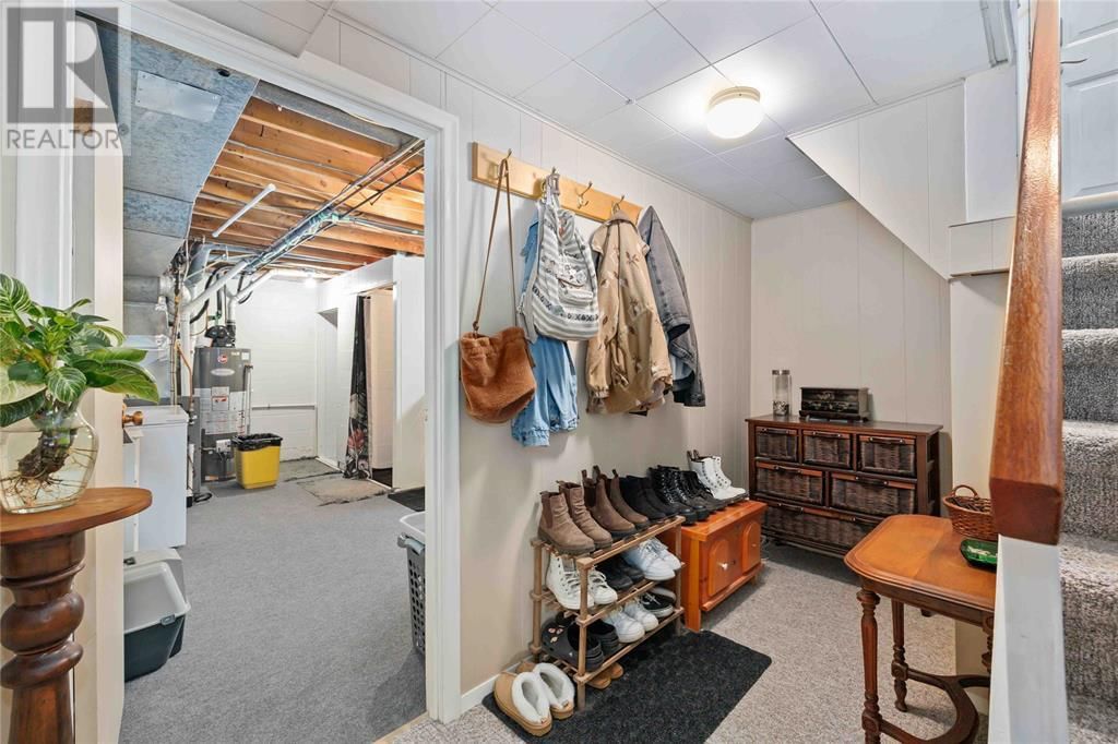 1231 EXMOUTH STREET Image 31