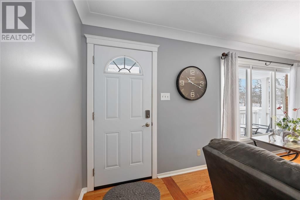 1231 EXMOUTH STREET Image 4