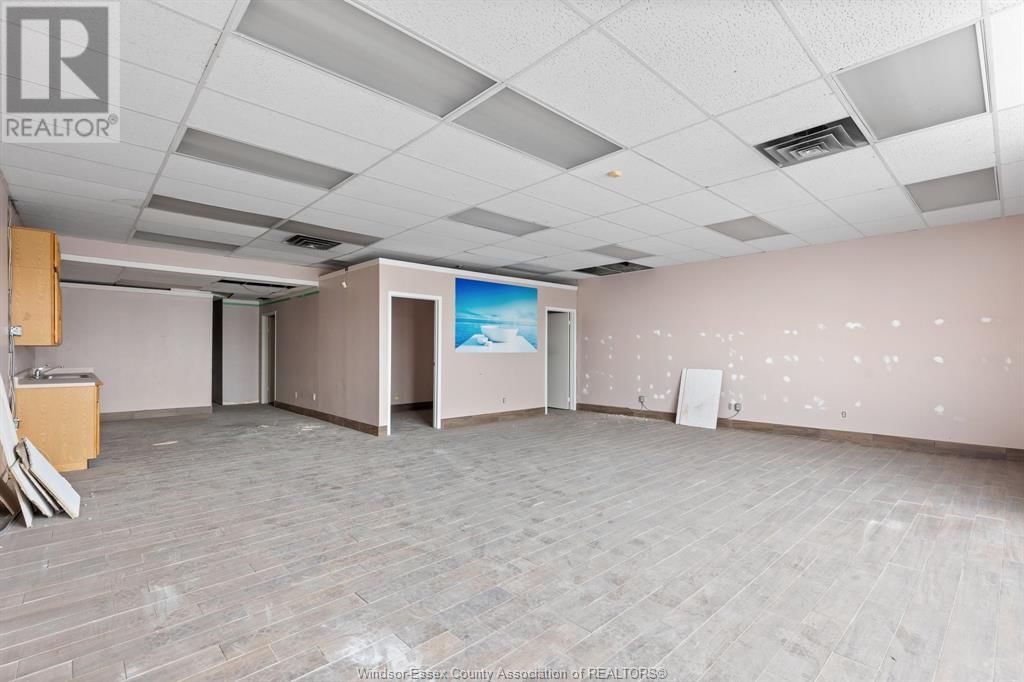 3770 TECUMSEH ROAD EAST Image 2