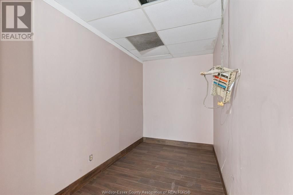 3770 TECUMSEH ROAD EAST Image 9