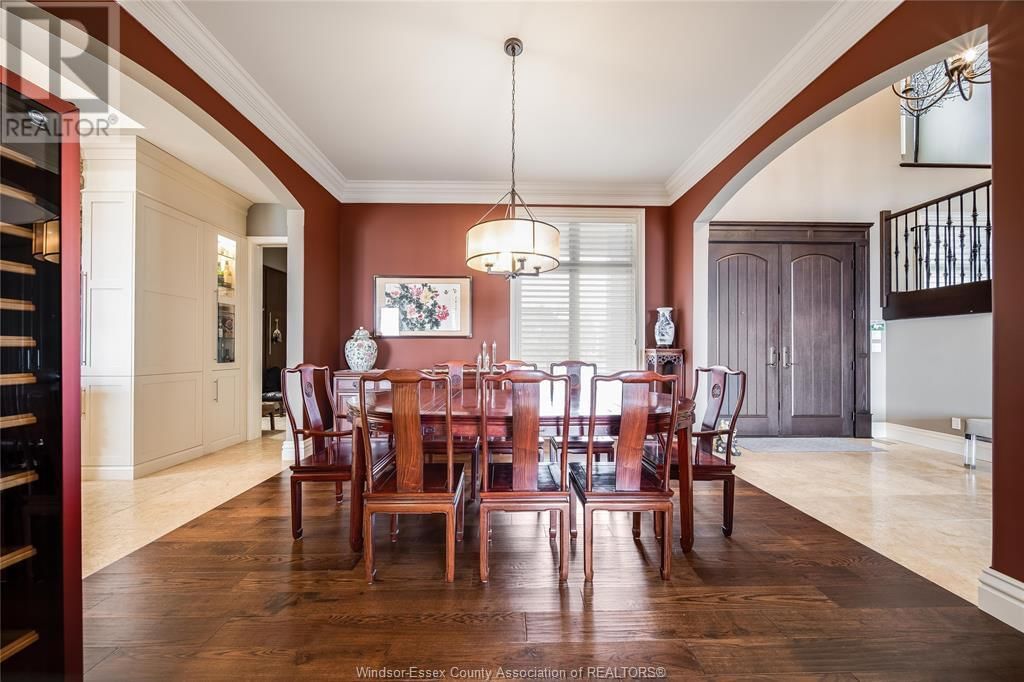 12082 & 12 RIVERSIDE DRIVE Image 8