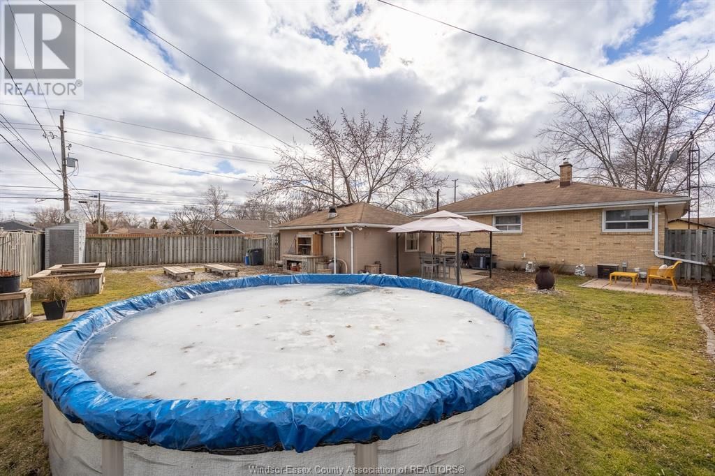 492 ISACK DRIVE Image 24