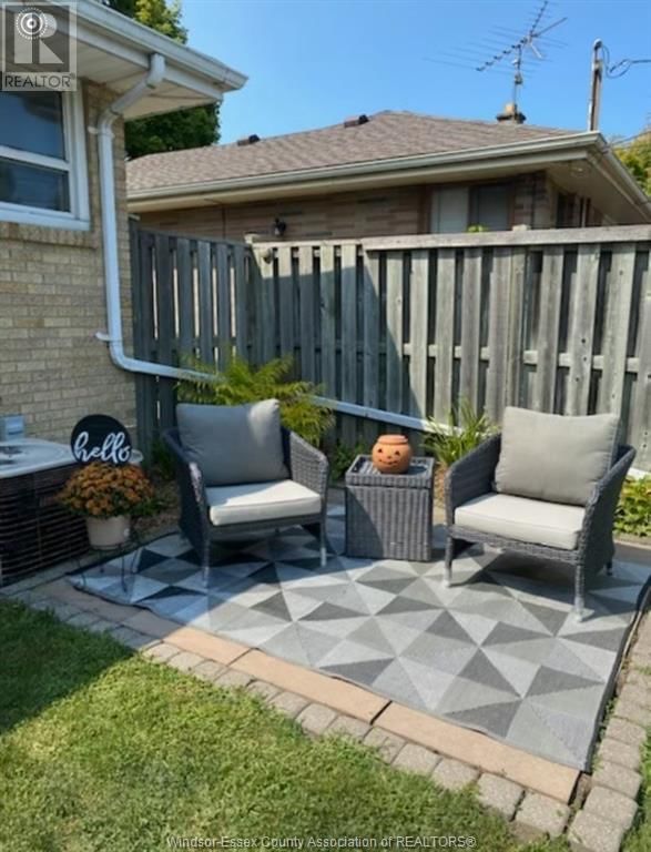 492 ISACK DRIVE Image 29