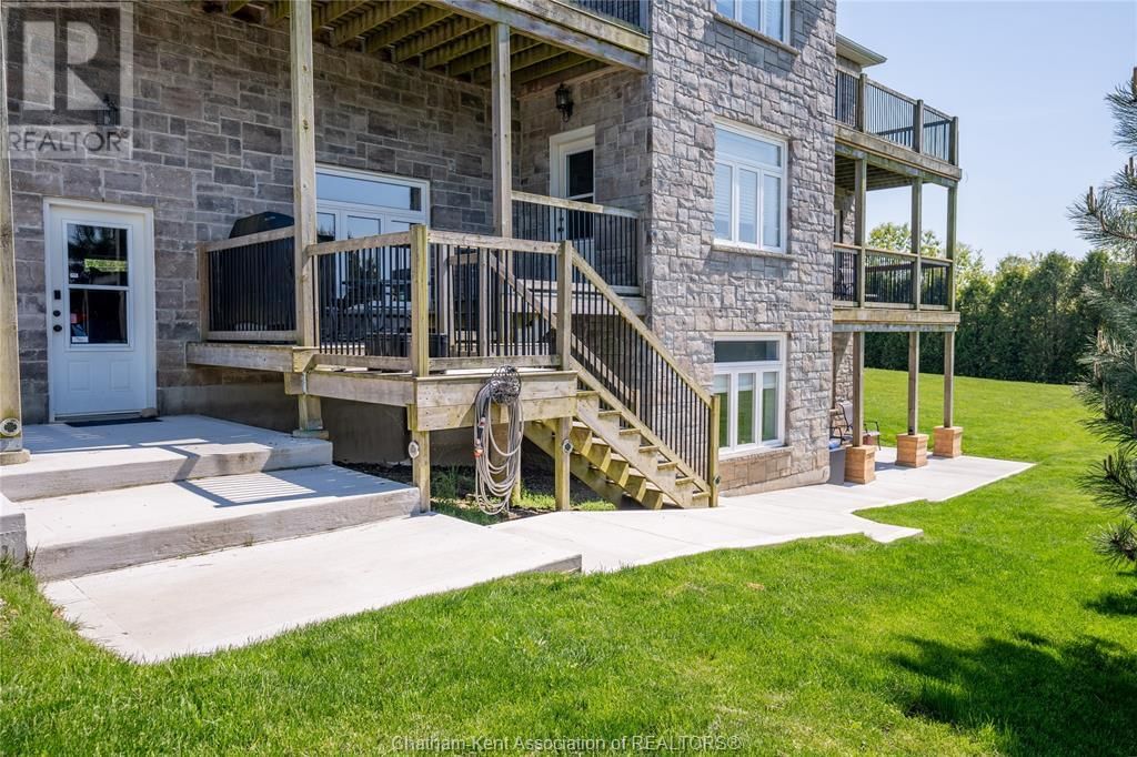 8545 WATER STREET Image 13
