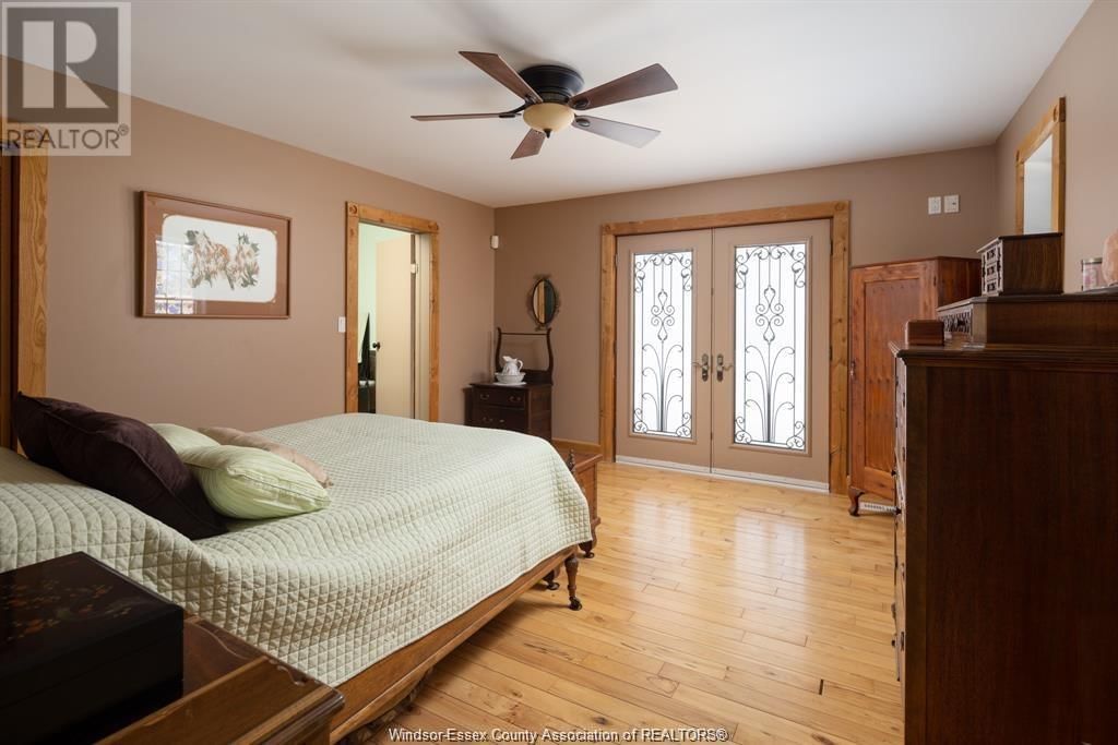453 ELMSTEAD Image 24