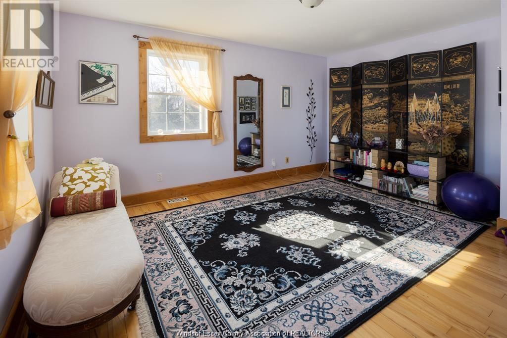 453 ELMSTEAD Image 27