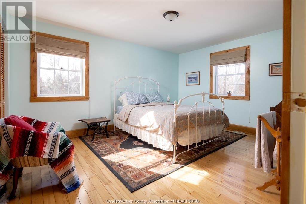 453 ELMSTEAD Image 28
