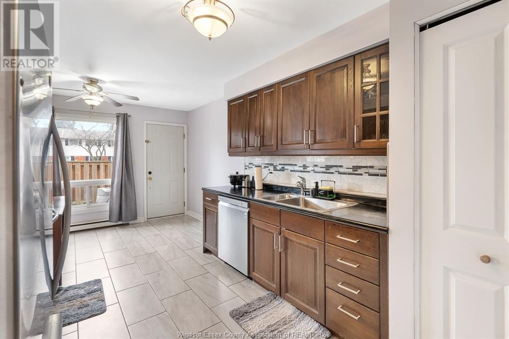2911 MEADOWBROOK LANE Image 10