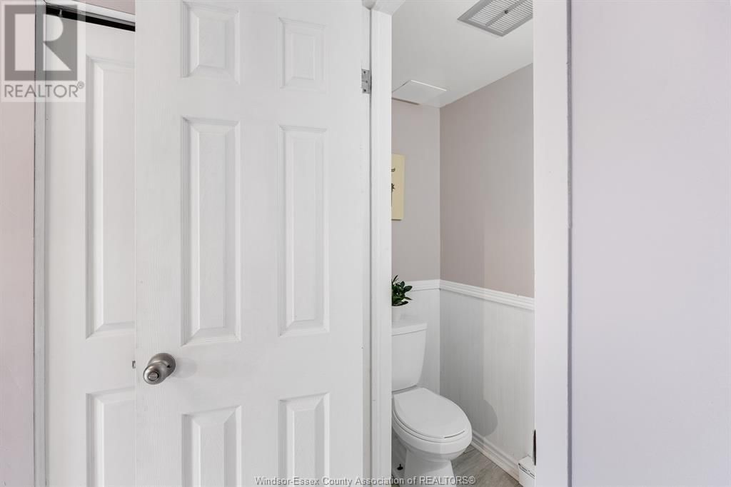 2911 MEADOWBROOK LANE Image 12