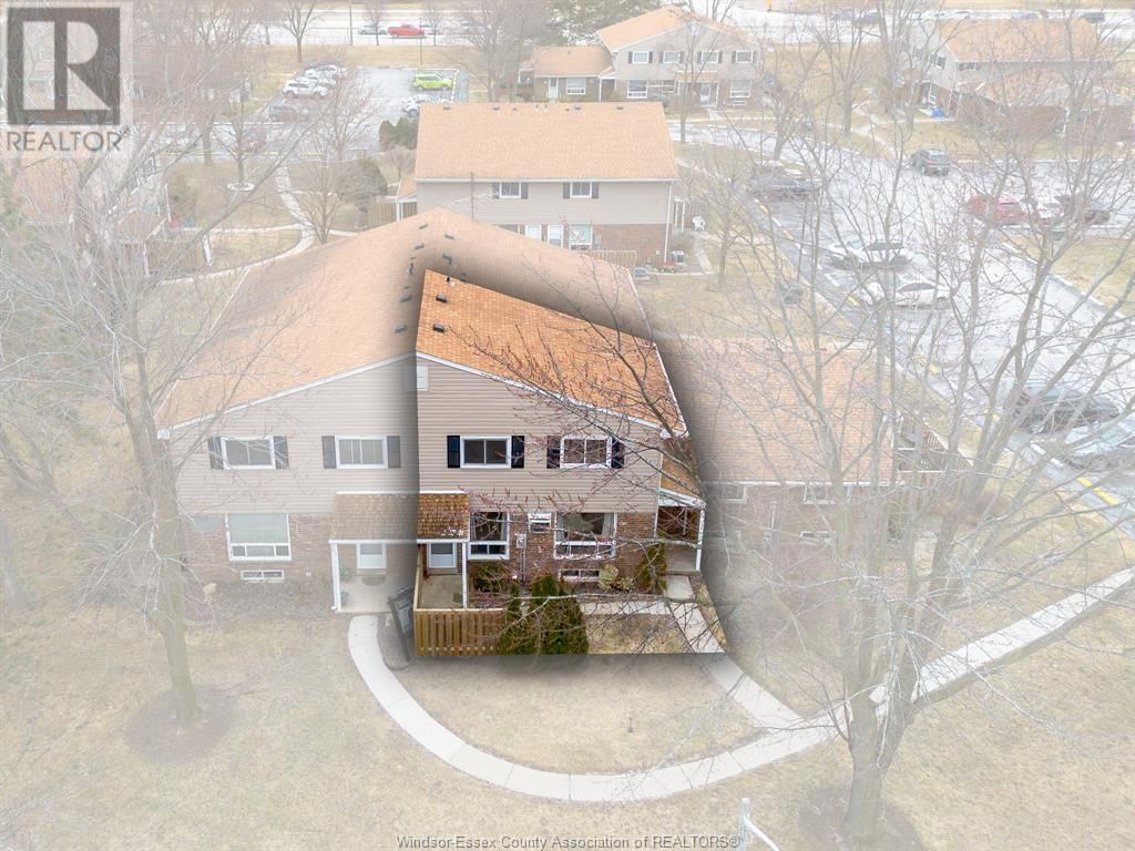 2911 MEADOWBROOK LANE Image 3