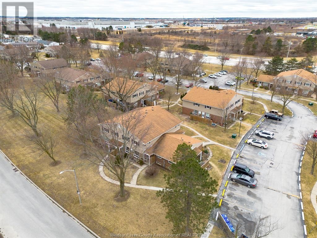 2911 MEADOWBROOK LANE Image 37
