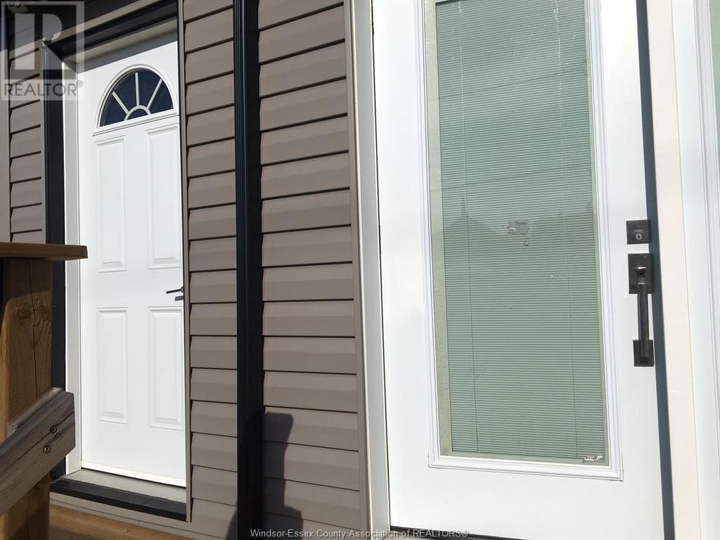 1059 ELSMERE Image 22