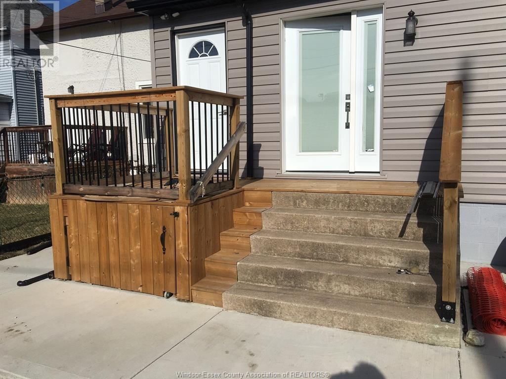 1059 ELSMERE Image 25