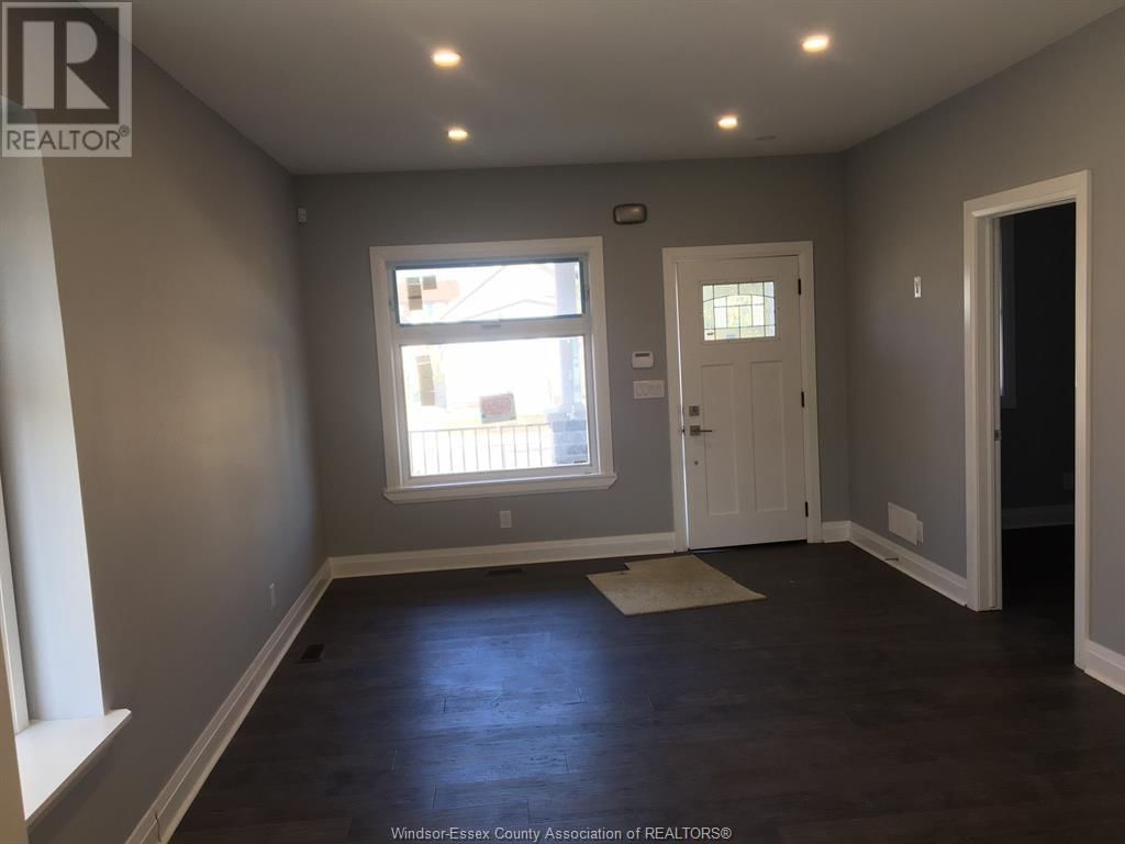 1059 ELSMERE Image 30