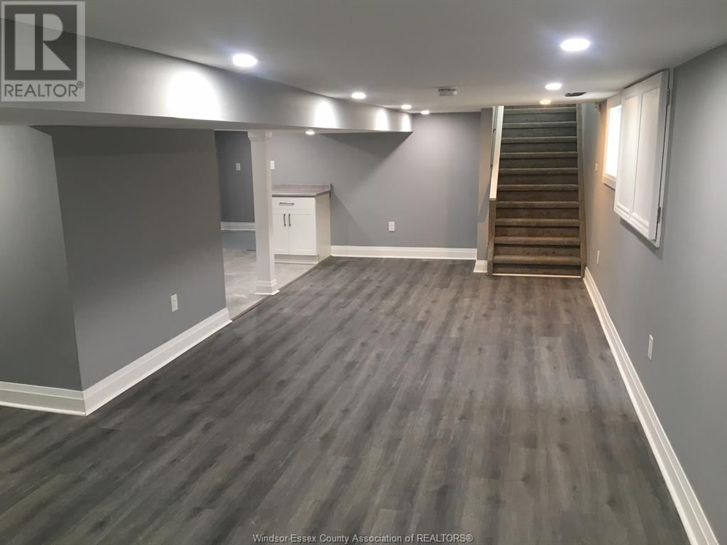 1059 ELSMERE Image 4