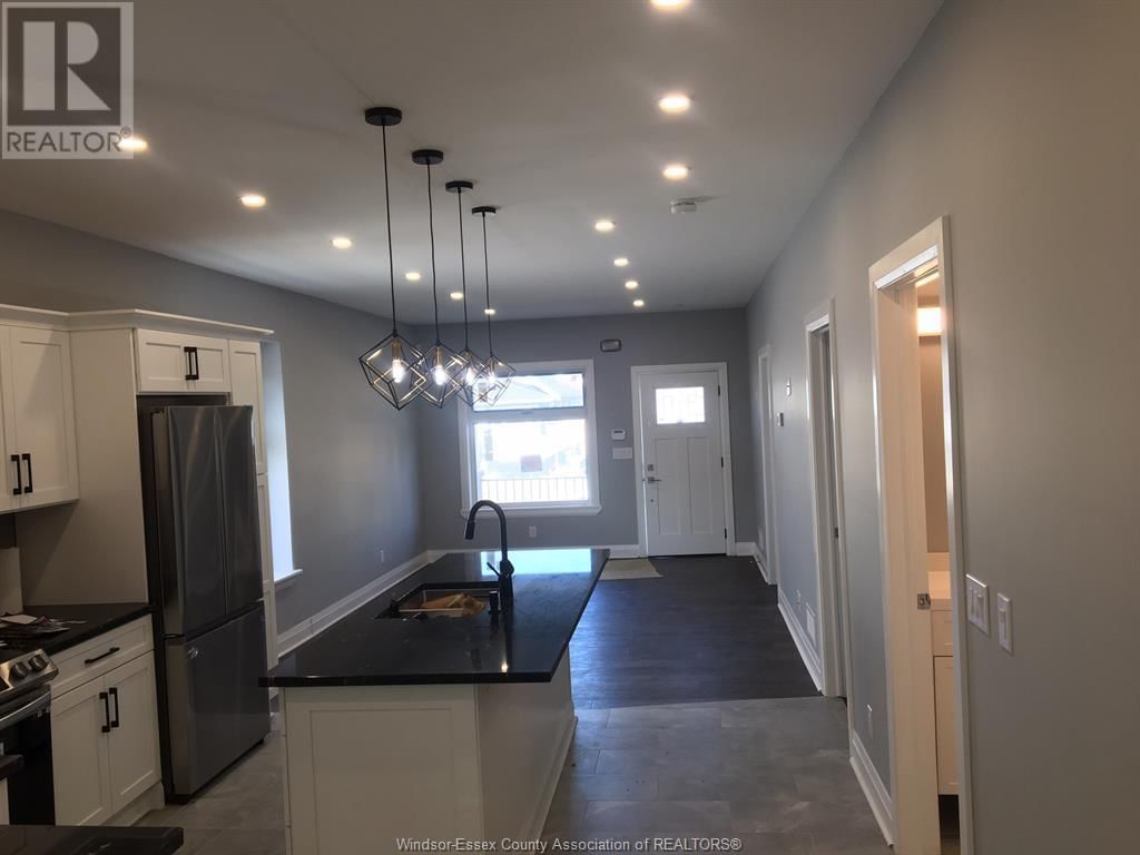1059 ELSMERE Image 5