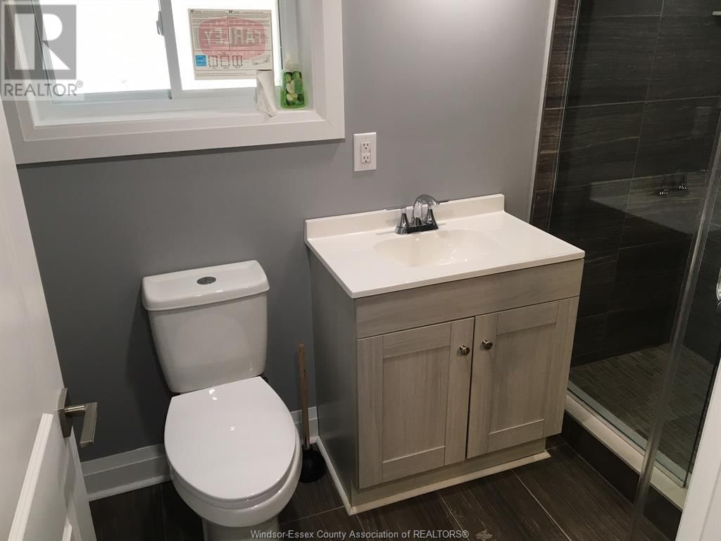 1059 ELSMERE Image 7