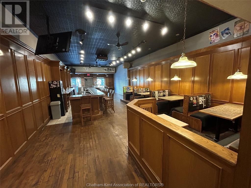 164 KING STREET WEST Image 3