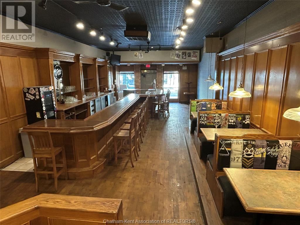 164 KING STREET WEST Image 4