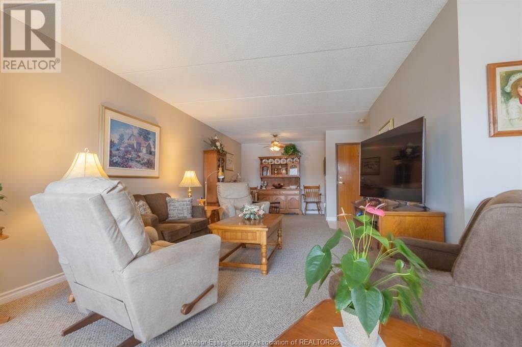203 - 99 ROBSON Image 8