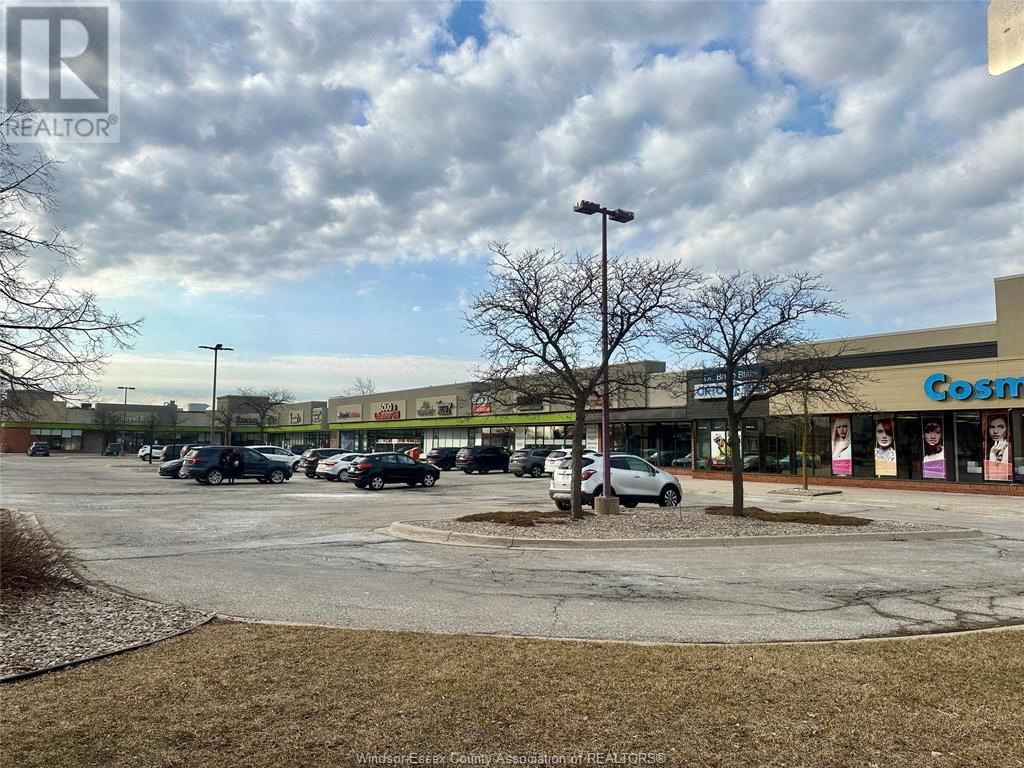 2645 HOWARD AVENUE Image 5