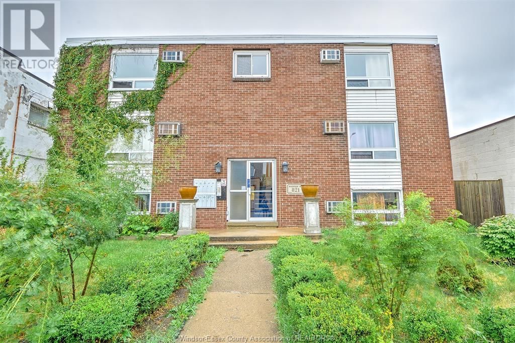 821 PILLETTE Unit# 9 Image 2