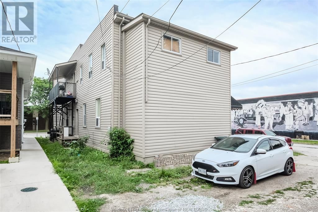 1195-97 DROUILLARD ROAD Image 5