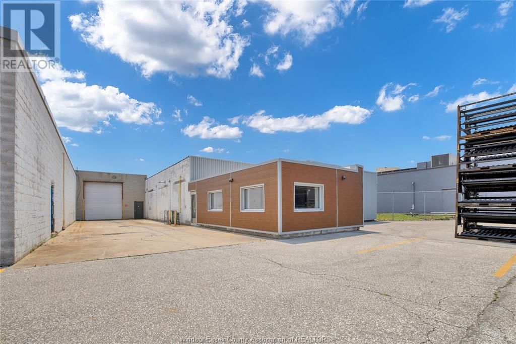 1327 MCDOUGALL STREET Image 29