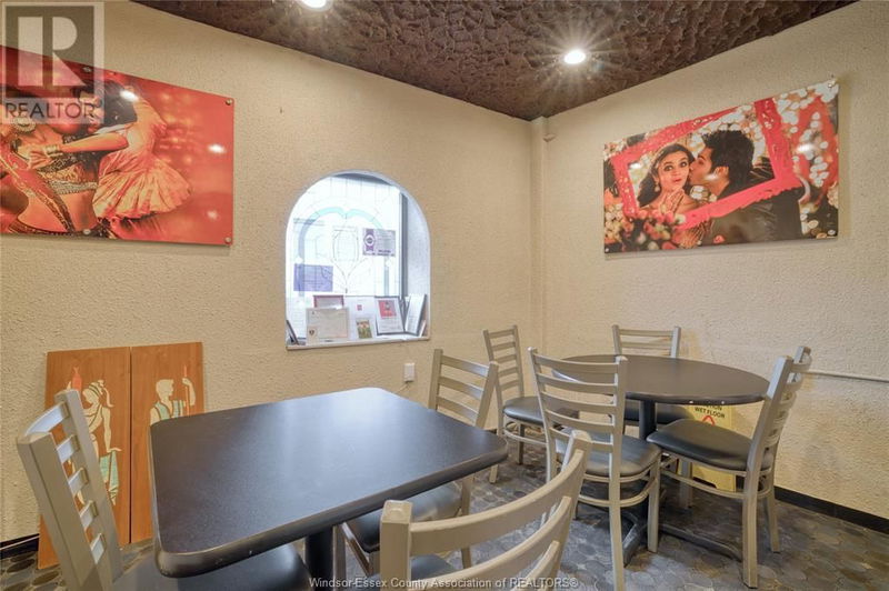 Image #1 of Restaurant for Sale at Tecumseh, Windsor, Ontario
