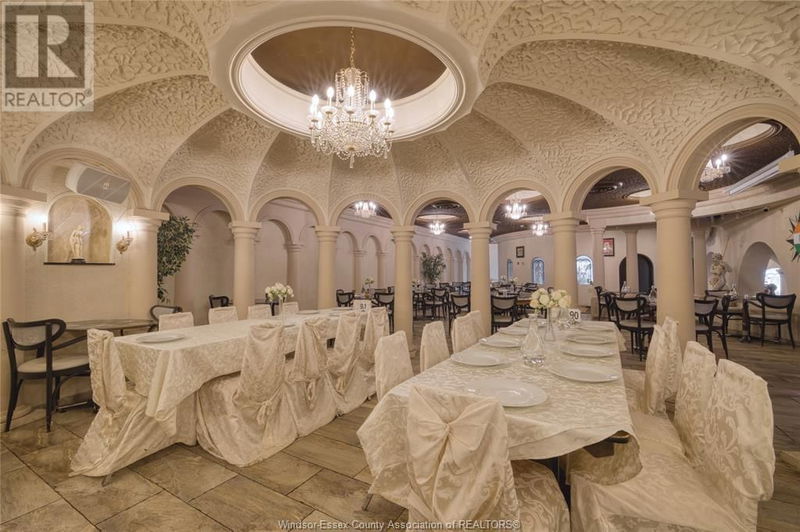 Image #1 of Restaurant for Sale at Tecumseh, Windsor, Ontario