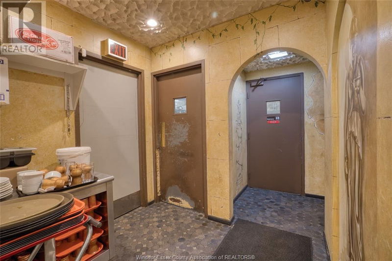 Image #1 of Restaurant for Sale at Tecumseh, Windsor, Ontario
