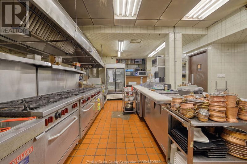 Image #1 of Restaurant for Sale at Tecumseh, Windsor, Ontario