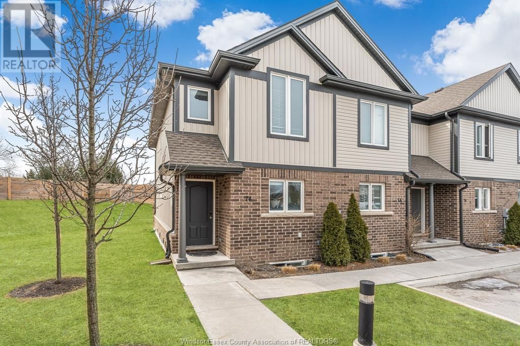 74 - 7768 ASCOT CIRCLE Image 2