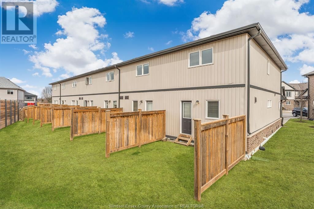 74 - 7768 ASCOT CIRCLE Image 36