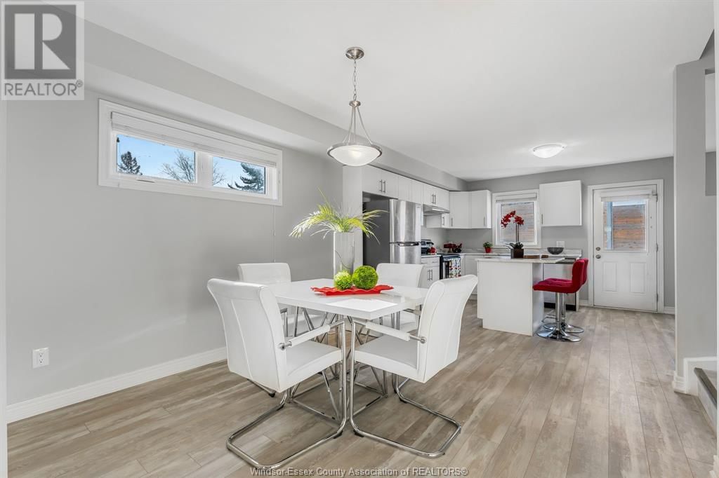 74 - 7768 ASCOT CIRCLE Image 9