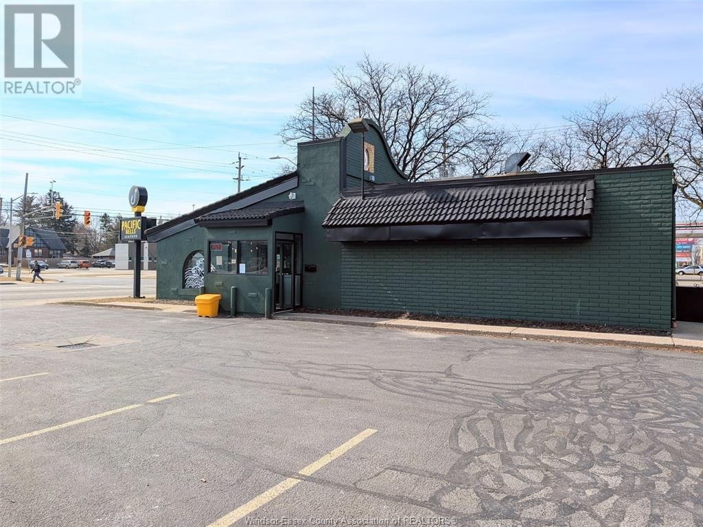 5150 TECUMSEH ROAD EAST Image 3