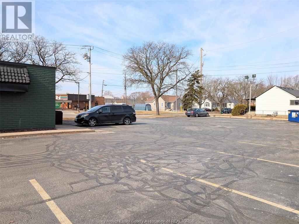 5150 TECUMSEH ROAD EAST Image 4