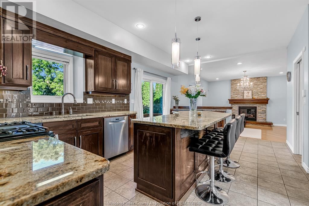 4545 SOUTHWOOD LAKES BOULEVARD Image 17