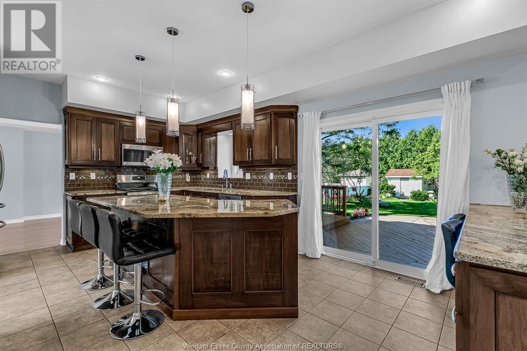 4545 SOUTHWOOD LAKES BOULEVARD Image 19