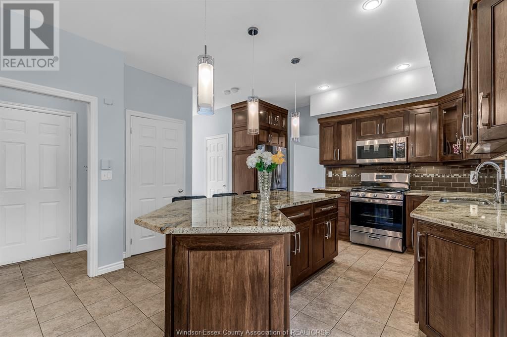4545 SOUTHWOOD LAKES BOULEVARD Image 20