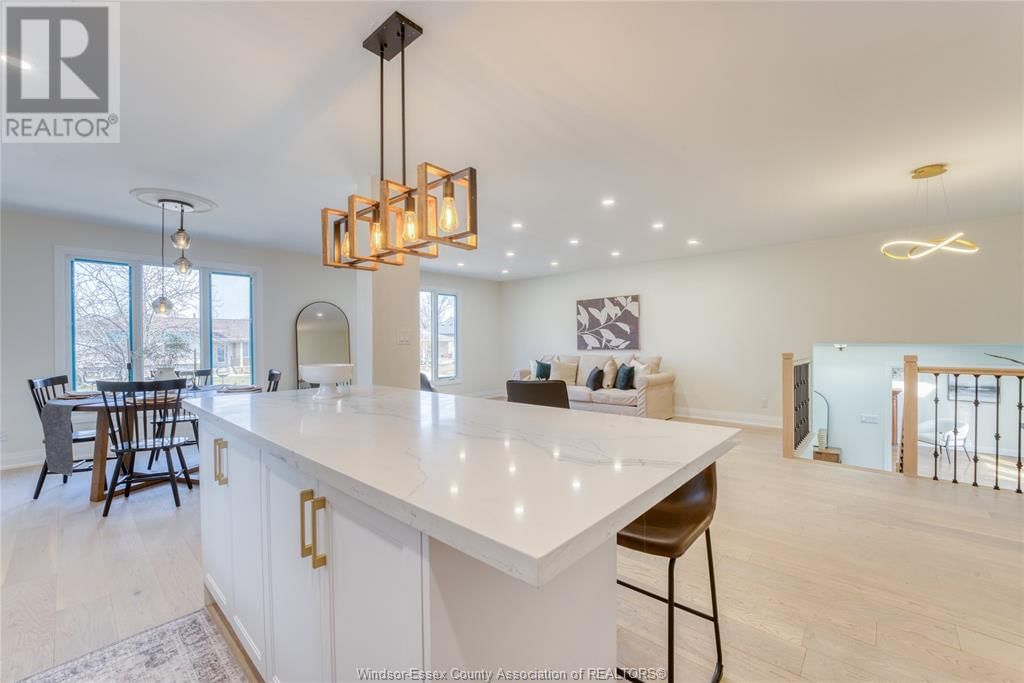 270 CENTENNIAL DRIVE Image 18